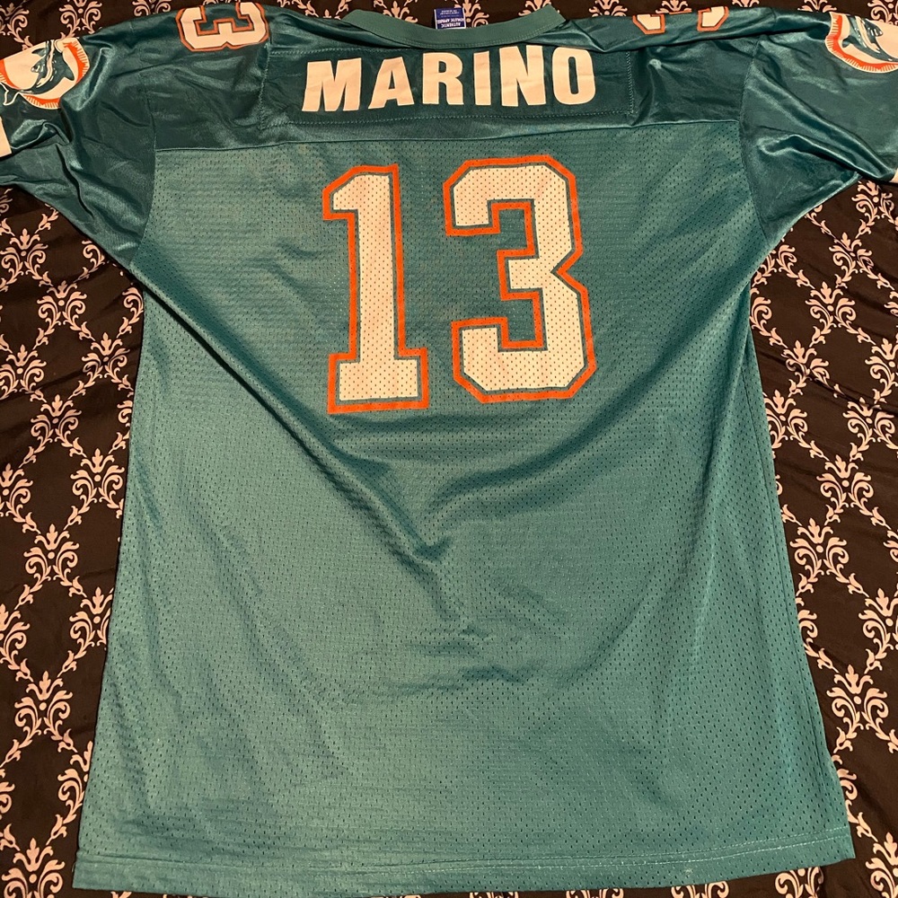 Dolphins Marino Football Jersey size 48 vintage